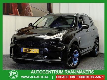 Lynk & Co 01 0
