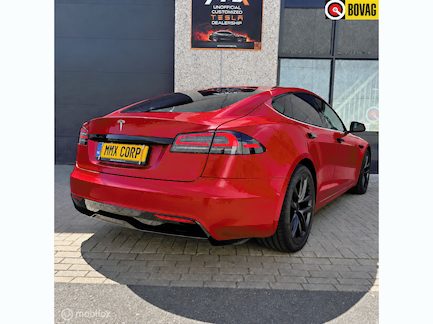 Tesla Model S 0