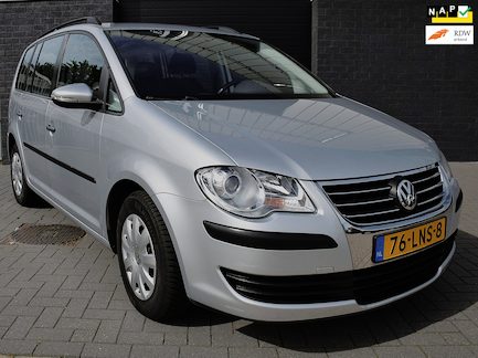 Volkswagen Touran 0