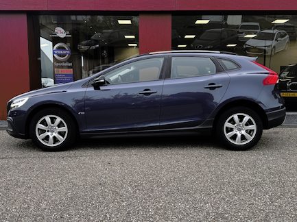 Volvo V40 Cross Country 0