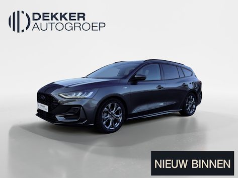 Ford Focus Benzine [Z-917-RX] | AutoTrack