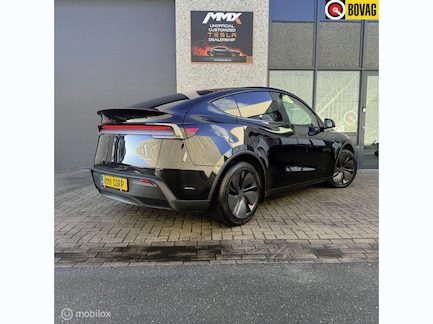 Tesla Model Y 0