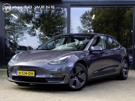 Tesla Model 3 0
