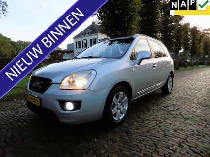 Kia Carens 0