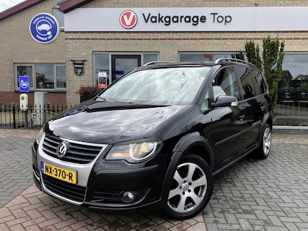Volkswagen Cross Touran 0