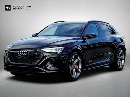 Audi SQ8 0