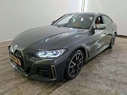 BMW i4 0