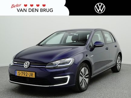 Volkswagen E-Golf 0
