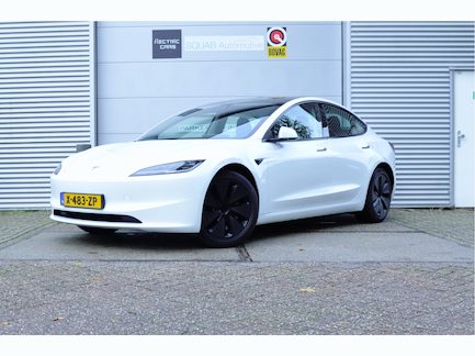 Tesla Model 3 0