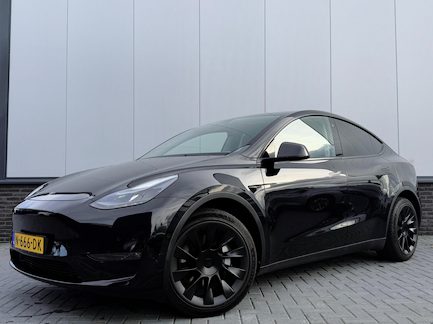 Tesla Model Y 0