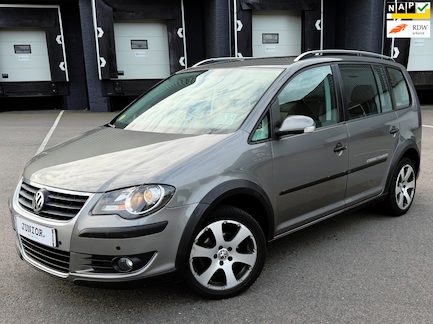 Volkswagen Cross Touran 0