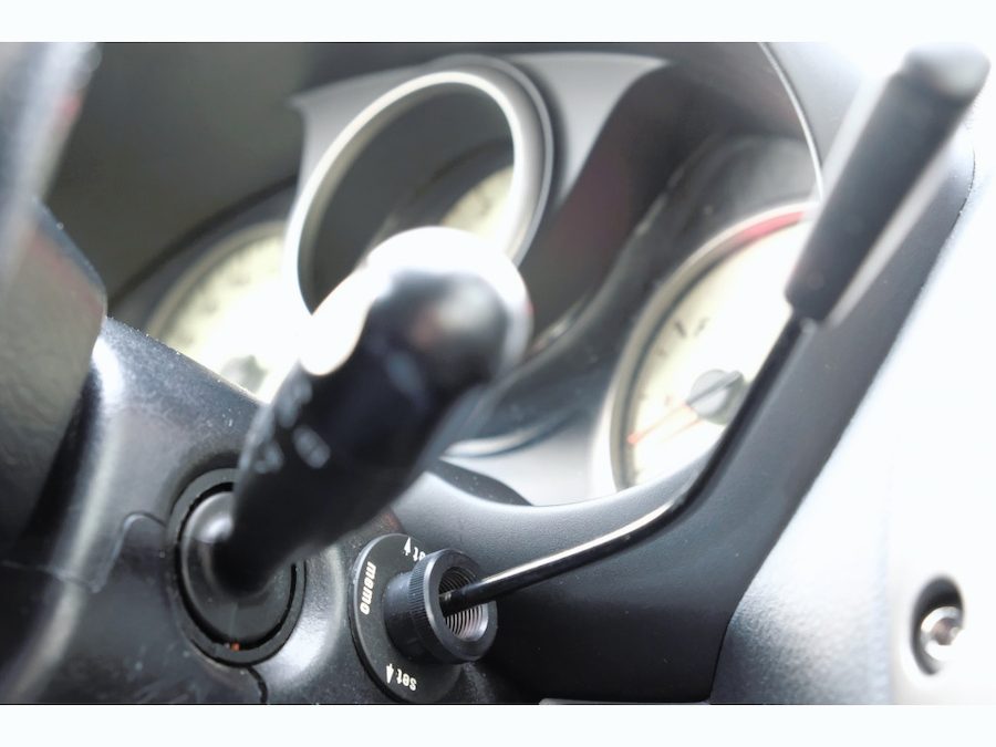 Toyota RAV4 2.0 VVT-i 150 ch 4x4 Sol • 5 portes • Clim • Différentiel autobloquant • Barres de toit