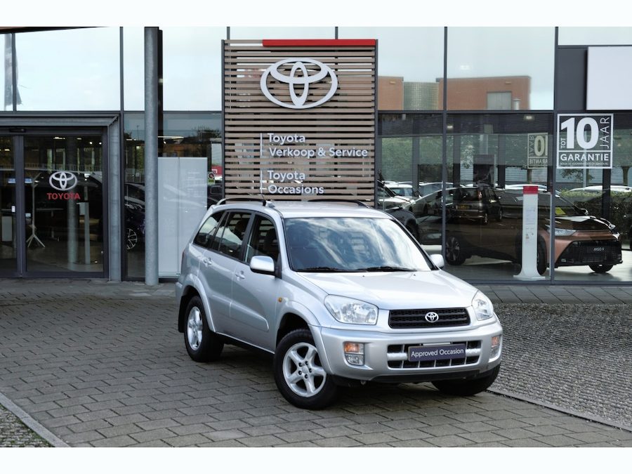 Toyota RAV4 2.0 VVT-i 150 ch 4x4 Sol • 5 portes • Clim • Différentiel autobloquant • Barres de toit