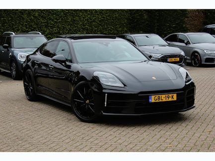 Porsche Panamera 0
