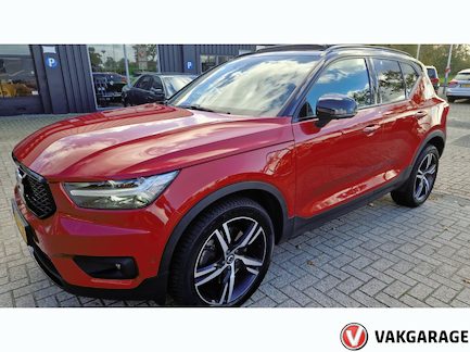 Volvo XC40 0