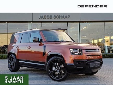 Land Rover Defender 0