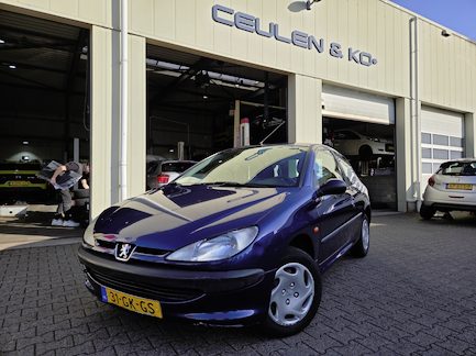 Peugeot 206 0