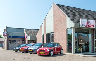 Autobedrijf van Lierop