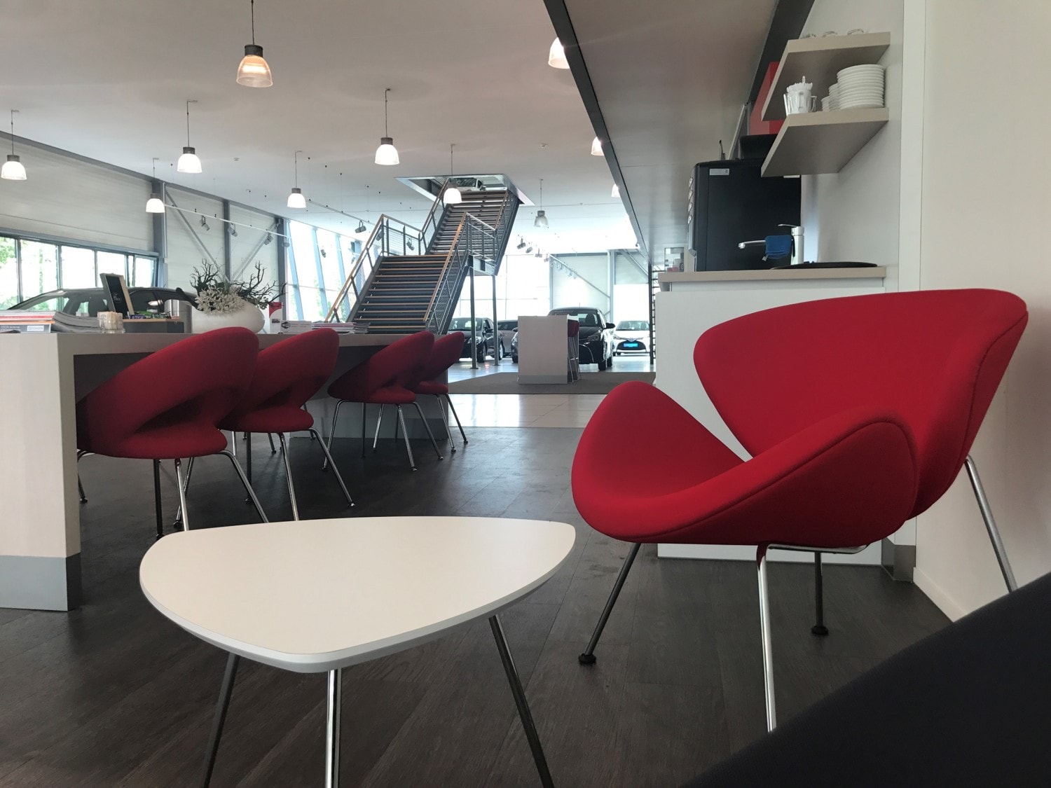 dealerImage