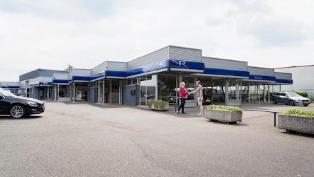 dealer image