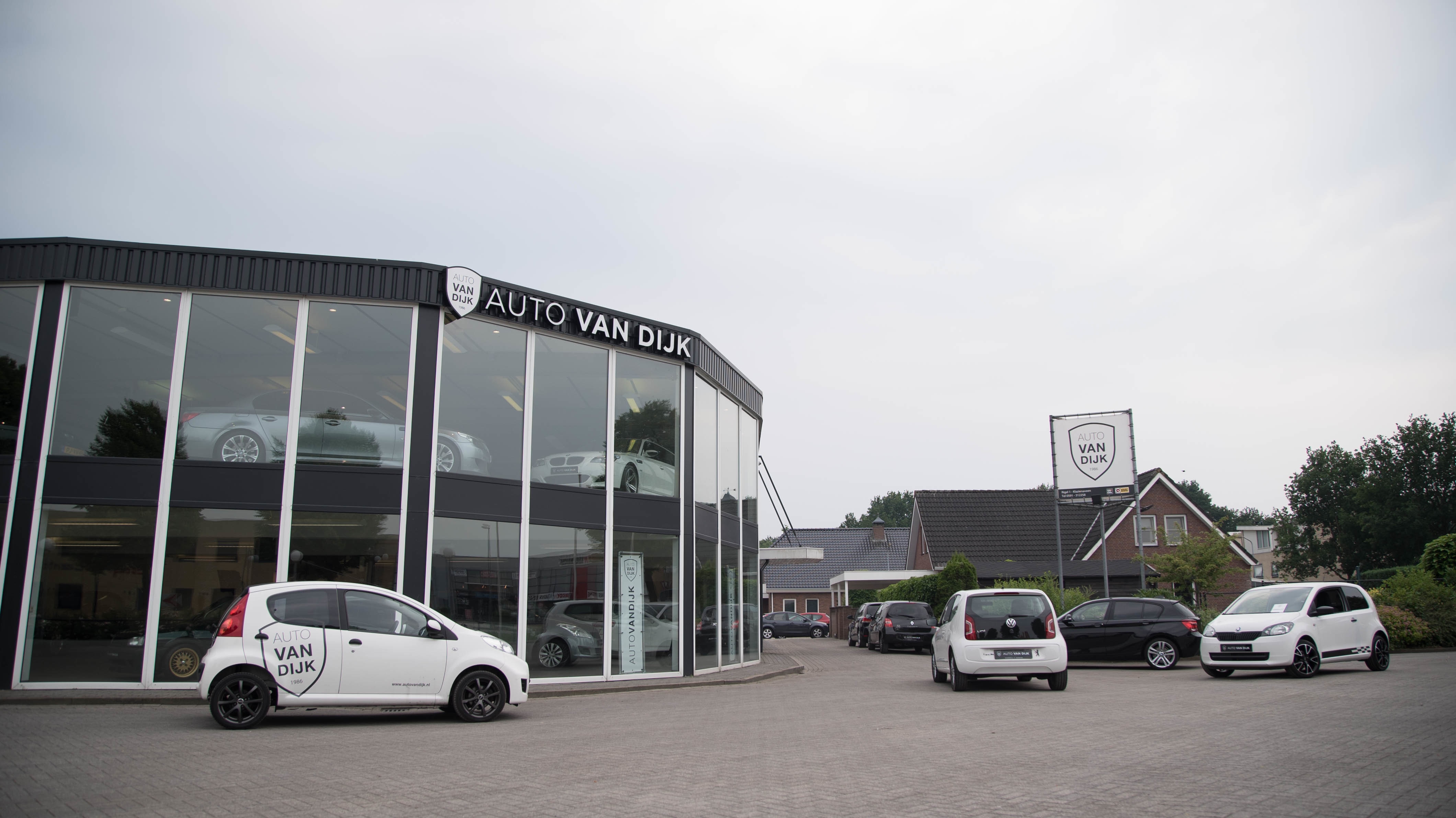 Auto van Dijk