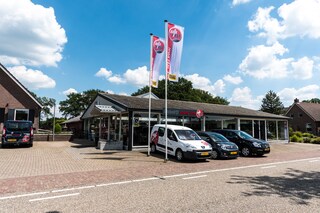Autofirst van der Linde Balkbrug