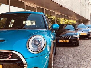 R.M. Weyn Auto's