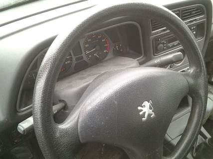 Peugeot-306
