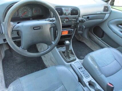 Volvo-V40