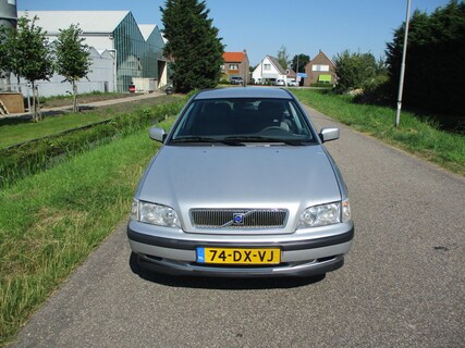 Volvo-V40