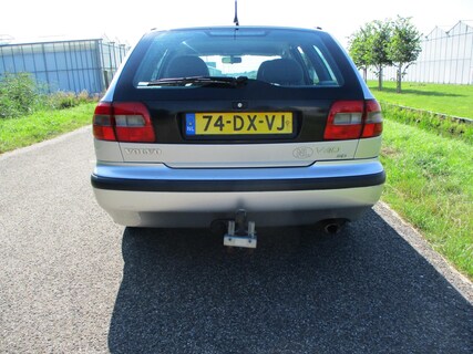Volvo-V40