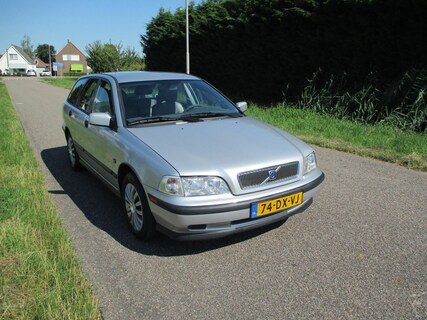 Volvo-V40