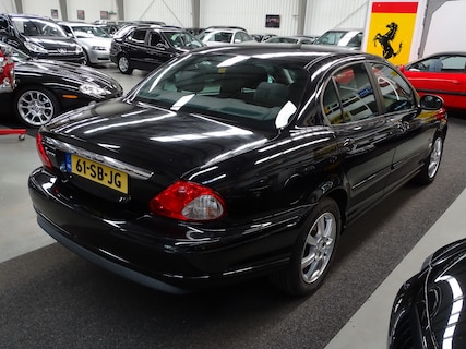 Jaguar-X-Type