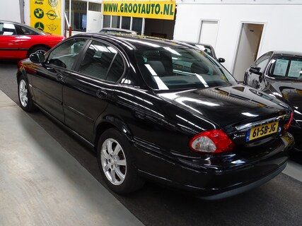Jaguar-X-Type