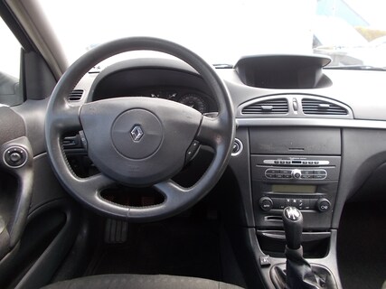 Renault-Laguna