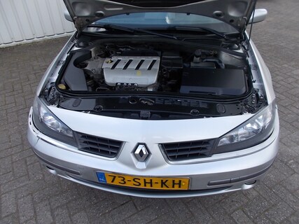 Renault-Laguna