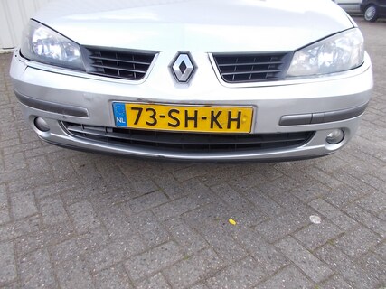 Renault-Laguna