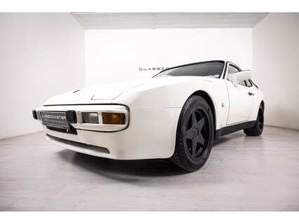 Porsche-944