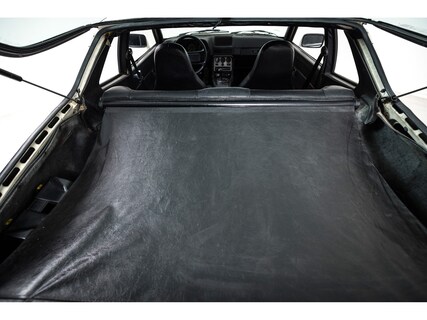 Porsche-944
