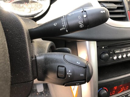 Peugeot-207