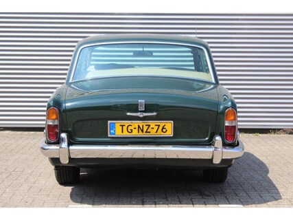 Rolls-Royce-Silver Shadow