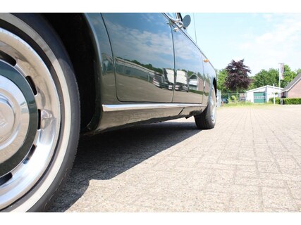 Rolls-Royce-Silver Shadow