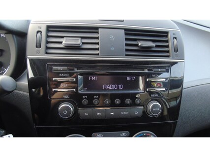 Nissan-Pulsar
