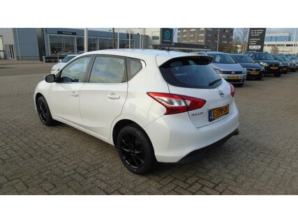 Nissan-Pulsar