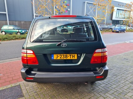 Toyota-Land Cruiser