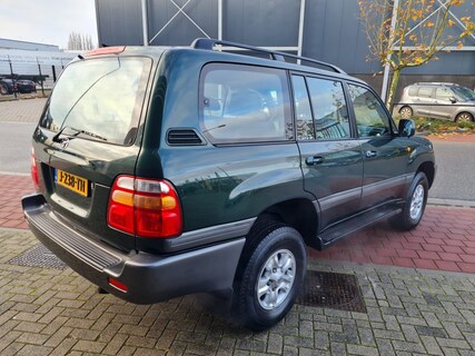 Toyota-Land Cruiser