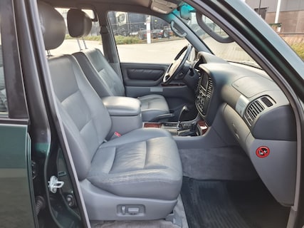 Toyota-Land Cruiser