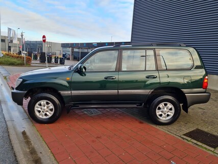 Toyota-Land Cruiser
