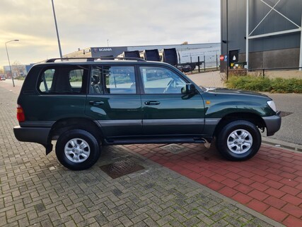 Toyota-Land Cruiser