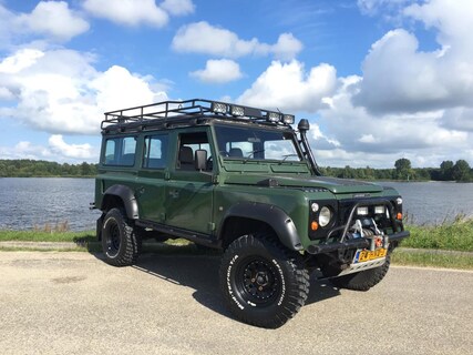 Land Rover-Defender
